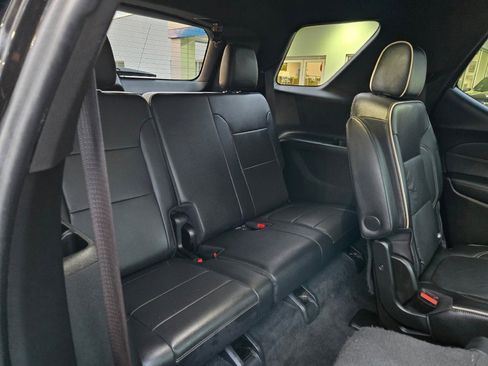 Certified 2022 Chevrolet Traverse Premier w/ Redline Edition image 11