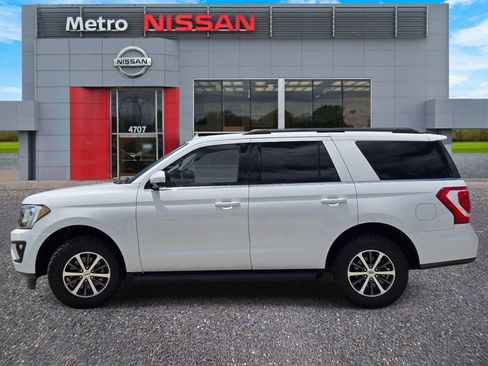 Used 2020 Ford Expedition XLT w/ Equipment Group 201A RWD image 3