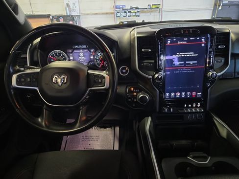 Used 2021 RAM 1500 Lone Star AWD/4WD image 12