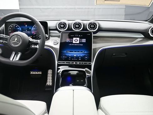 Used 2025 Mercedes-Benz C 300 Sedan image 9