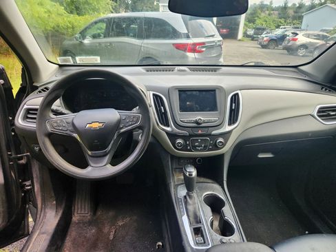Used 2019 Chevrolet Equinox LS w/ LS Convenience Package image 15