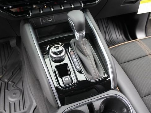 New 2026 GMC Canyon AT4 w/ Technology Plus Package AWD/4WD image 25
