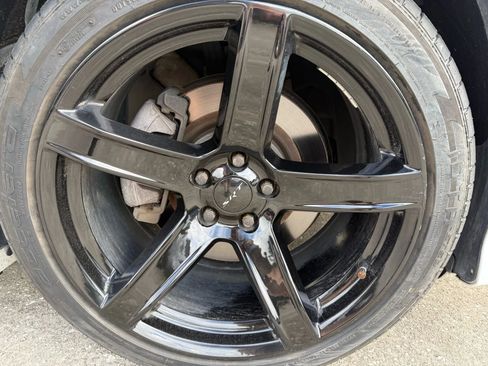 Used 2019 Dodge Charger R/T image 9