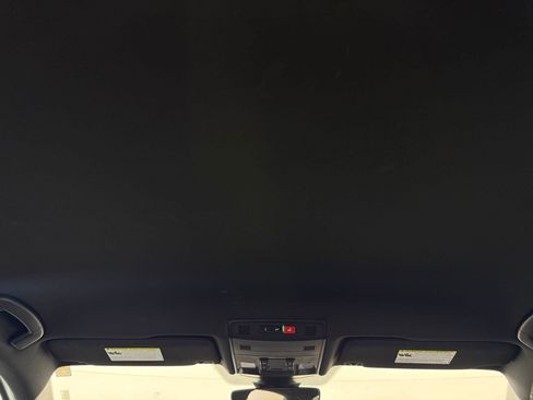 Used 2025 Volkswagen Jetta Sport image 18