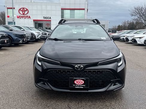 Used 2023 Toyota Corolla SE image 2