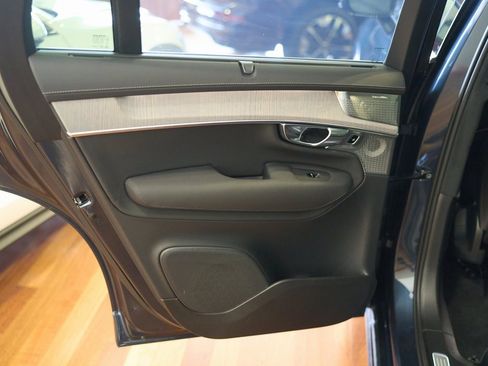 New 2025 Volvo XC90 B6 Ultra w/ Lounge Package image 13