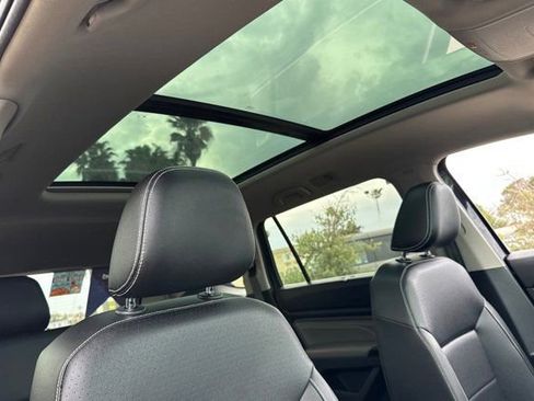 Used 2021 Volkswagen Atlas SEL R-Line image 20