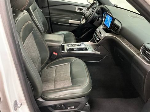Used 2023 Ford Explorer Timberline w/ Timberline Technology Package AWD/4WD image 19