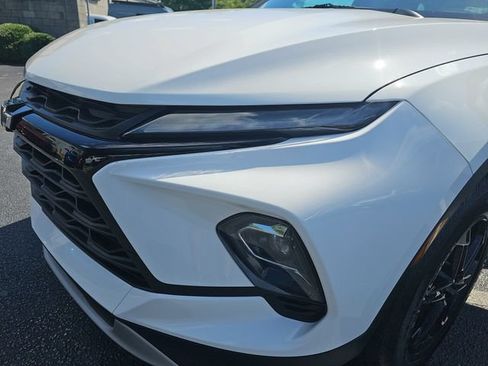Used 2024 Chevrolet Blazer LT w/ Convenience Package FWD image 36