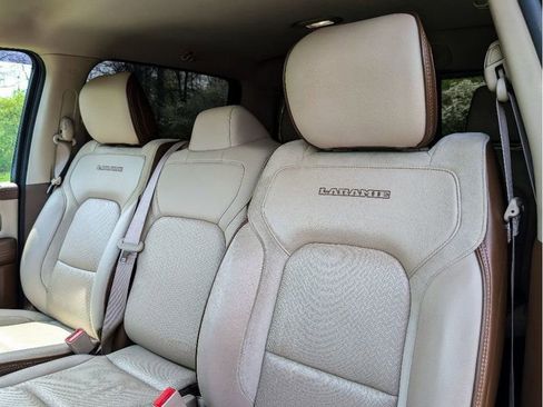 Used 2020 RAM 1500 Laramie AWD/4WD image 17