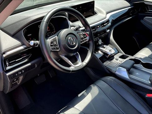 Used 2023 Acura MDX SH-AWD image 18