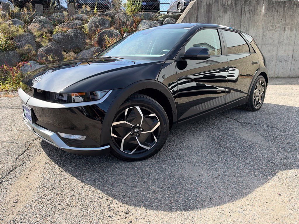 Certified 2024 Hyundai Ioniq 5 SE AWD/4WD image 2