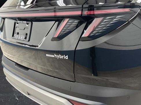 Used 2025 Hyundai Tucson Limited image 36