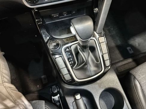 Certified 2022 Kia Seltos S image 23