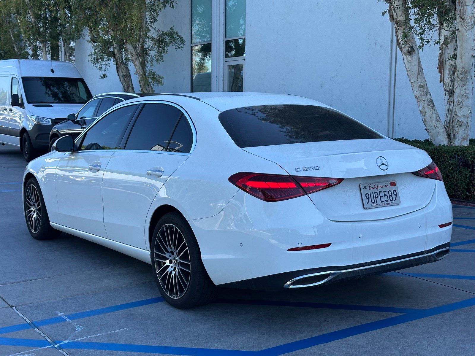 Used 2025 Mercedes-Benz C 300 Sedan image 8