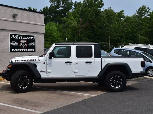 Used 2026 Jeep Gladiator Rubicon AWD/4WD image 3