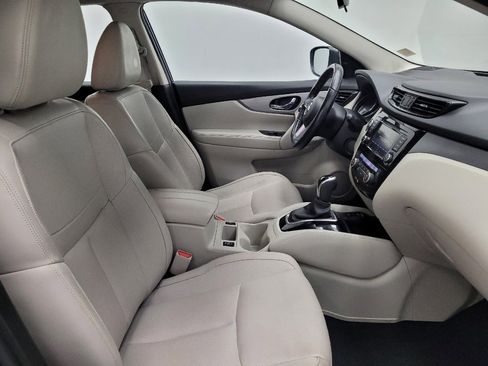 Used 2020 Nissan Rogue Sport SL FWD image 21