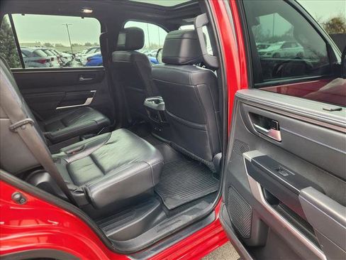 Used 2024 Toyota Sequoia Platinum image 18