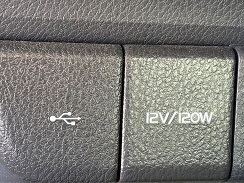 Used 2023 Toyota Camry SE w/ Convenience Package image 29