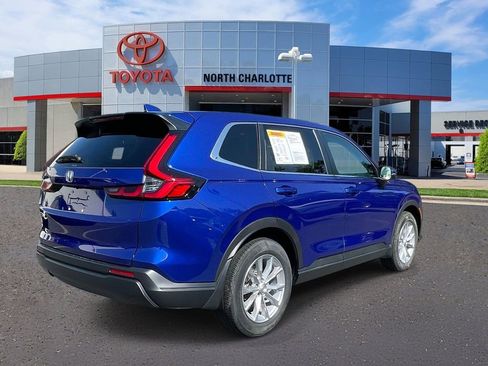 Used 2023 Honda CR-V EX image 6