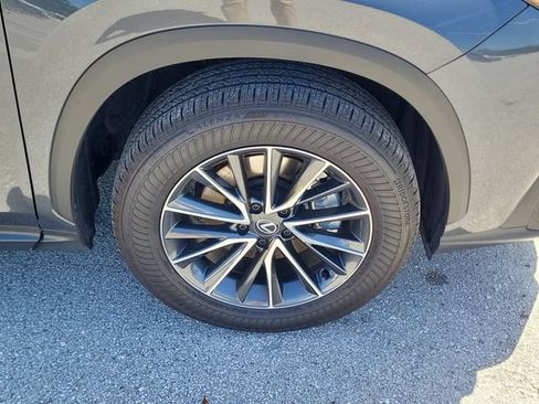 Used 2025 Lexus NX 250 FWD w/ Towing Package (2000 Lbs) image 7