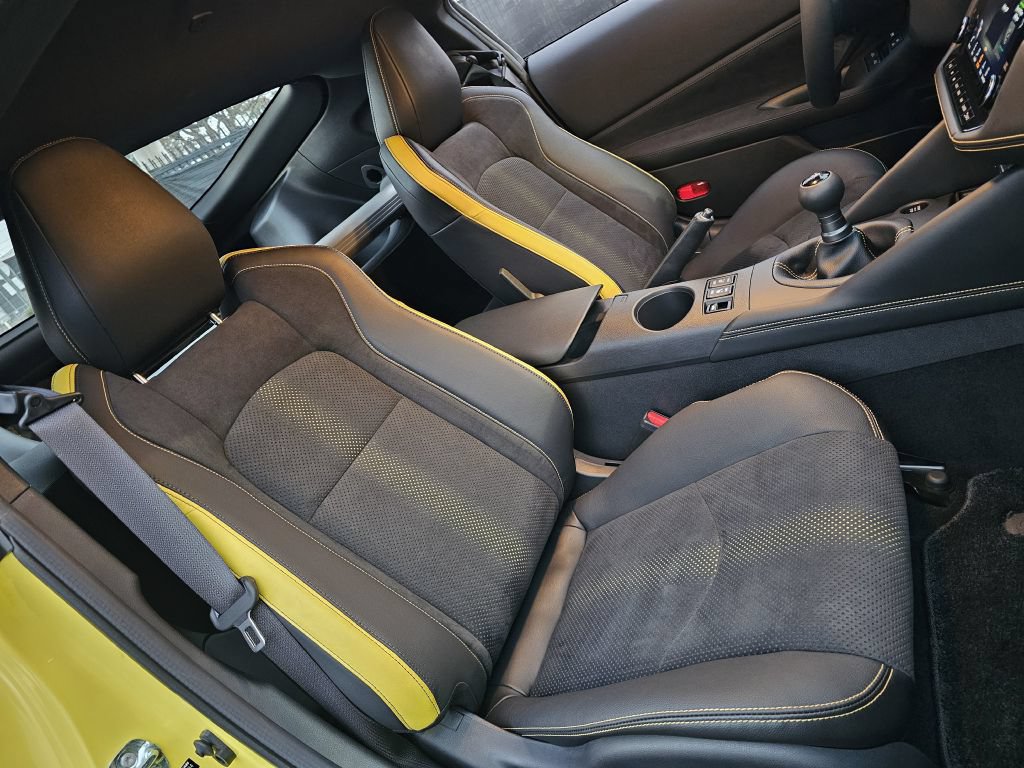 Used 2023 Nissan Z w/ Floor Mat Package (L93) RWD image 24
