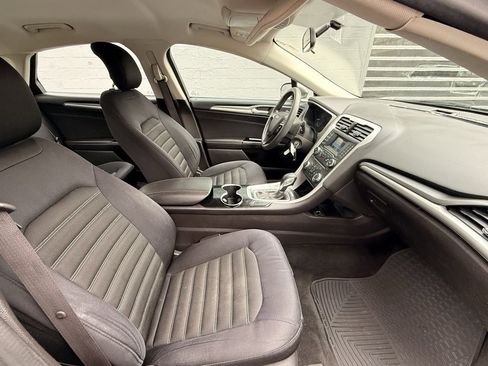 Used 2014 Ford Fusion SE image 13