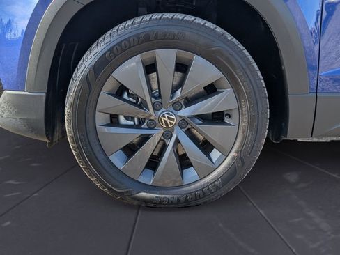 Used 2022 Volkswagen Taos S image 24