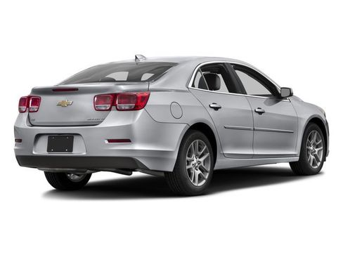 Used 2016 Chevrolet Malibu LT w/ Power Convenience Package FWD image 3