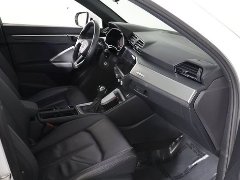 Used 2025 Audi Q3 2.0T Premium image 25