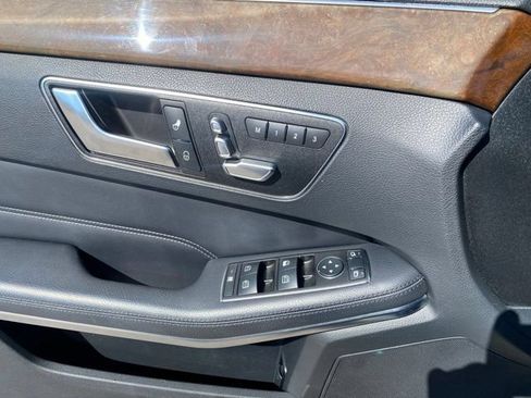 Used 2014 Mercedes-Benz E 350 Sedan image 21