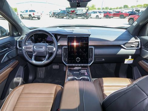 New 2027 GMC Acadia Denali Ultimate w/ LPO, Floor Liner Package AWD/4WD image 15