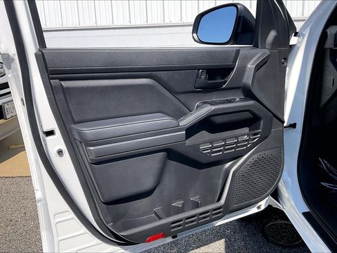 Used 2025 Toyota Tacoma SR5 RWD image 27