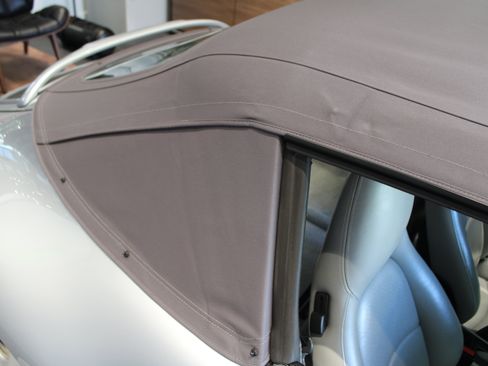 Used 1996 Porsche 911 Cabriolet image 76