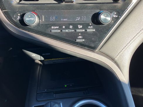 Used 2021 Toyota Camry XLE w/ Navigation Package image 22