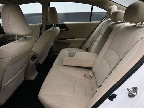 Used 2017 Honda Accord EX image 24
