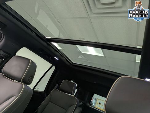 Used 2023 GMC Yukon SLT w/ SLT Luxury Package AWD/4WD image 21