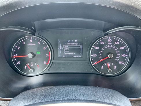 Used 2017 Kia Optima LX w/ Option Group 014 FWD image 10
