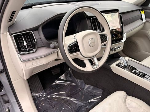 New 2026 Volvo XC90 T8 Ultra w/ Protection Package Premier image 4