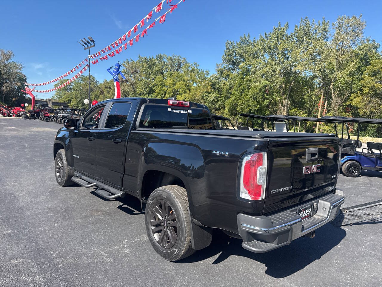 Used 2017 GMC Canyon SLE w/ Nightfall Edition AWD/4WD image 11