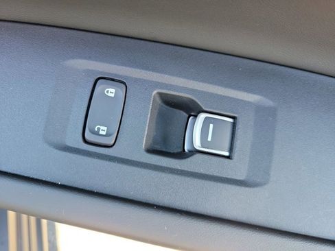 Certified 2023 Honda Accord EX image 9