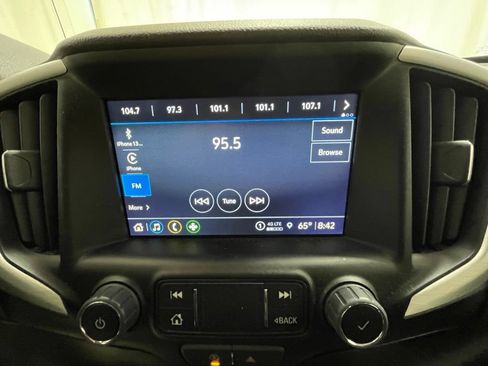 Used 2024 GMC Terrain SLT AWD/4WD image 26