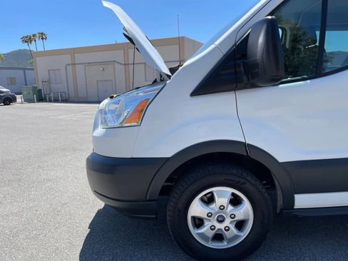 Used 2018 Ford Transit 350 XLT RWD image 31