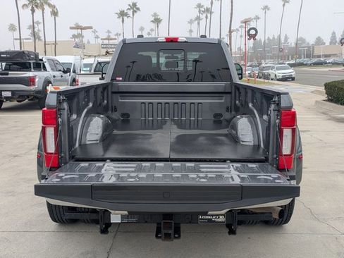 Used 2022 Ford F350 Lariat w/ Lariat Ultimate Package image 6