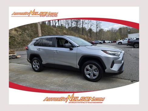 Used 2023 Toyota RAV4 LE AWD/4WD image 1