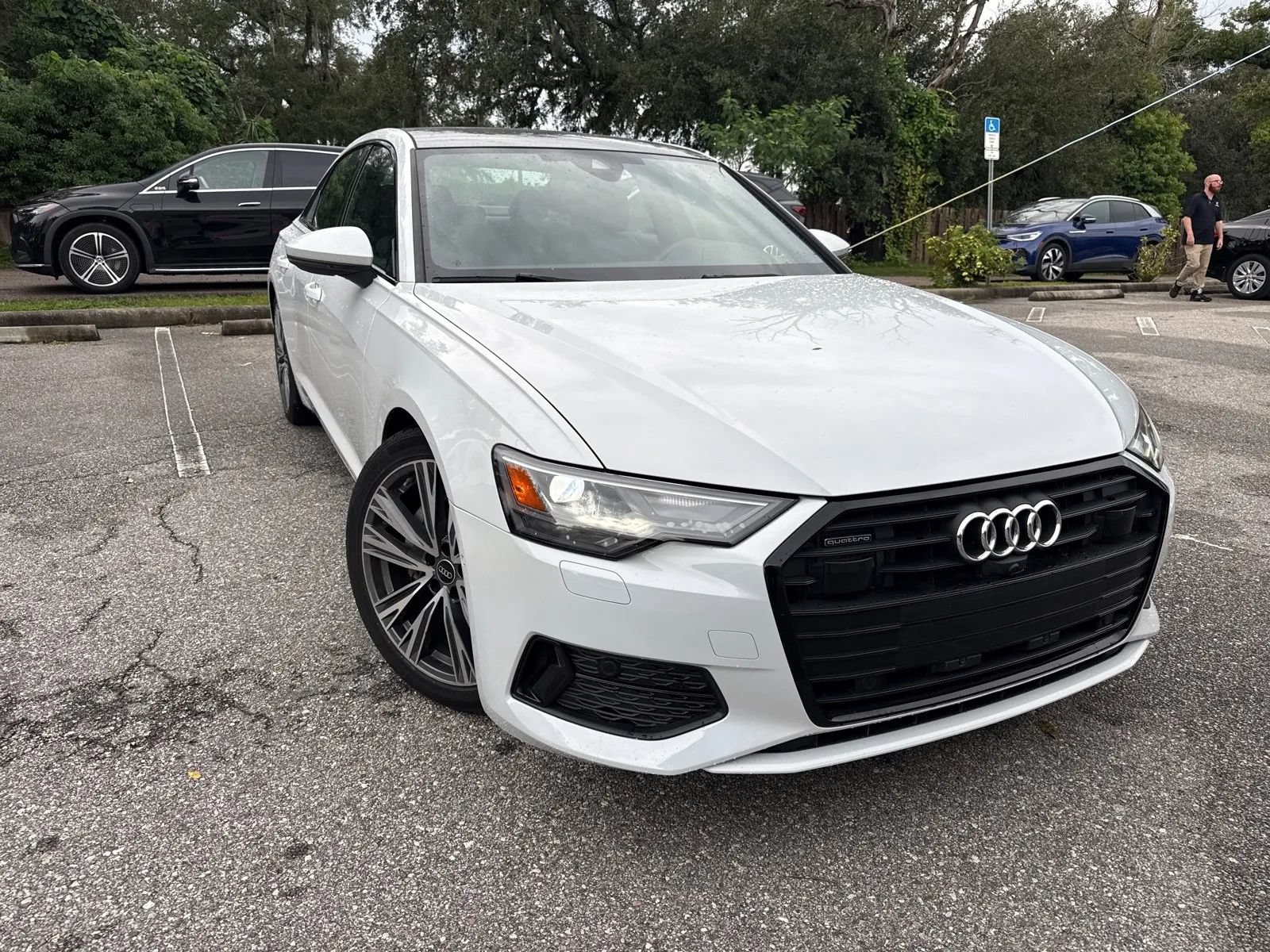 Used 2023 Audi A6 Premium Plus w/ Premium Plus Package AWD/4WD image 4