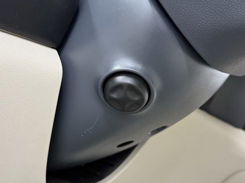 Used 2020 GMC Acadia Denali image 22