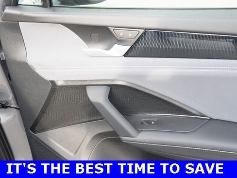 New 2025 Volkswagen Tiguan SE image 45