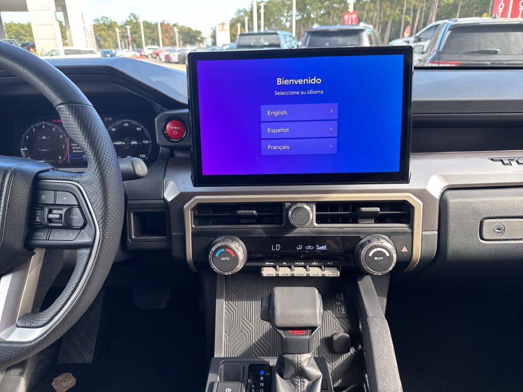 Used 2025 Toyota Tacoma TRD Off-Road AWD/4WD image 21
