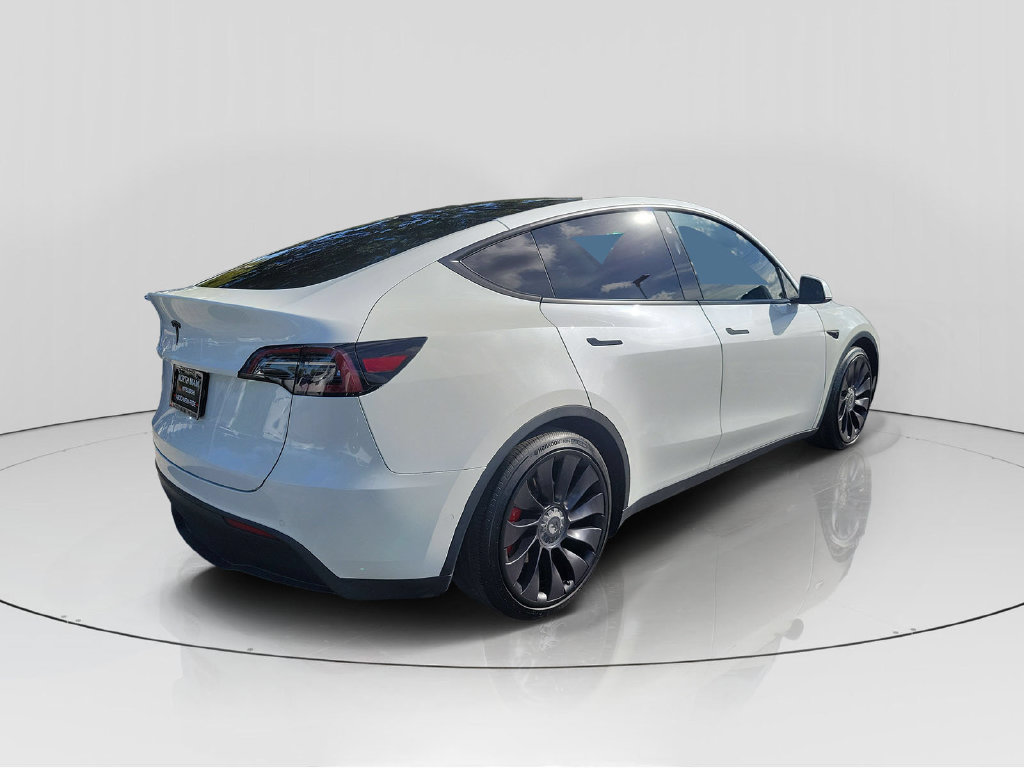 Used 2022 Tesla Model Y Performance AWD/4WD image 8